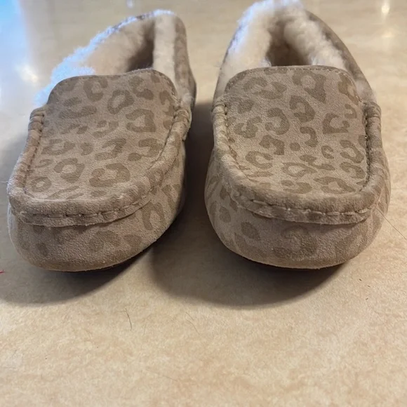 Women’s Deluxe by dearfoams Fernie Genuine Shearling Moccasin Slippers Size 6 - Picture 6 of 12